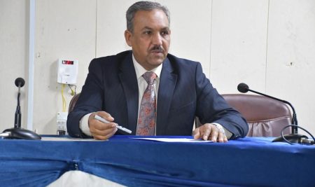 كلية التربية للعلوم الانسانية تعقد ندوة علمية في سياسة الحكومة الصينية في الحد من الفقر