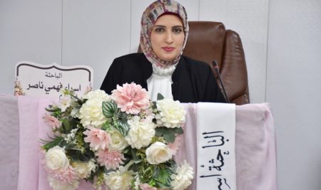 كلية التربية للعلوم الإنسانية تناقش تقاطعات اللُّغة الشعرية في نَشيد أوروك لعدنان الصائغ