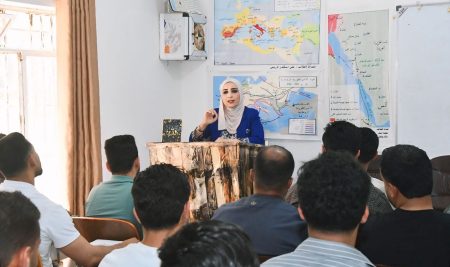 كلية التربية للعلوم الإنسانية تعقد ندوة علمية حول استخدام الطاقة المتجددة في العراق وأثرها في الحد من التلوث البيئي
