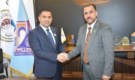 كلية التربية للعلوم الإنسانية تبرم اتفاقية تعاون علمي وبحثي مع كلية طب الأسنان بجامعة ديالى