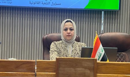 كلية التربية للعلوم الإنسانية تعقد ندوة عن المساءلة والانضباط الوظيفي وأثرهما في تعزيز الشفافية بالمؤسسات العامة