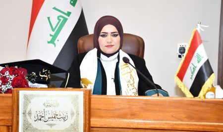 كلية التربية للعلوم الانسانية تناقش تطور الحجاج اللغوي إلى نظريتي الحجاج الموسع والقوالب