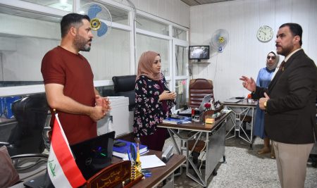 السيد عميد كلية التربية للعلوم الإنسانية يتفقد شعبة تكنولوجيا المعلومات