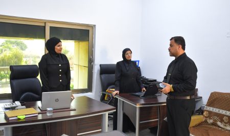 السيد عميد كلية التربية للعلوم الإنسانية يتفقد شعب ووحدات الكلية