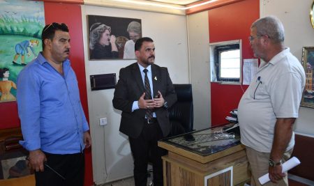 السيد عميد كلية التربية للعلوم الإنسانية يتفقد شعبة الصيانة والخدمات في الكلية
