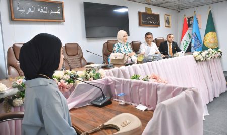 كلية التربية للعلوم الإنسانية تجري مقابلات الطلبة المتقدمين من خريجي الدراسات الإسلامية