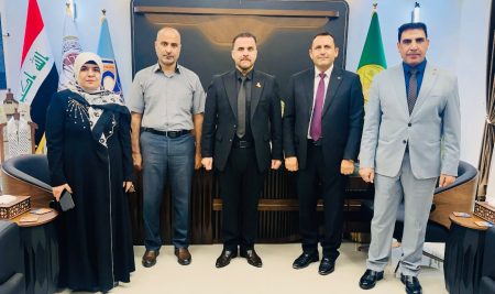 السيد عميد كلية التربية للعلوم الإنسانية يستقبل لجنة جامعية لمتابعة إجراءات القبول المباشر