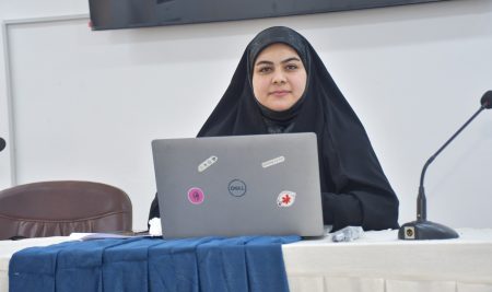 كلية التربية للعلوم الإنسانية تعقد ندوة علمية في فاطمة الزهراء (عليها السلام) القدوة النسوية وأثرها في بناء الأسرة والمجتمع
